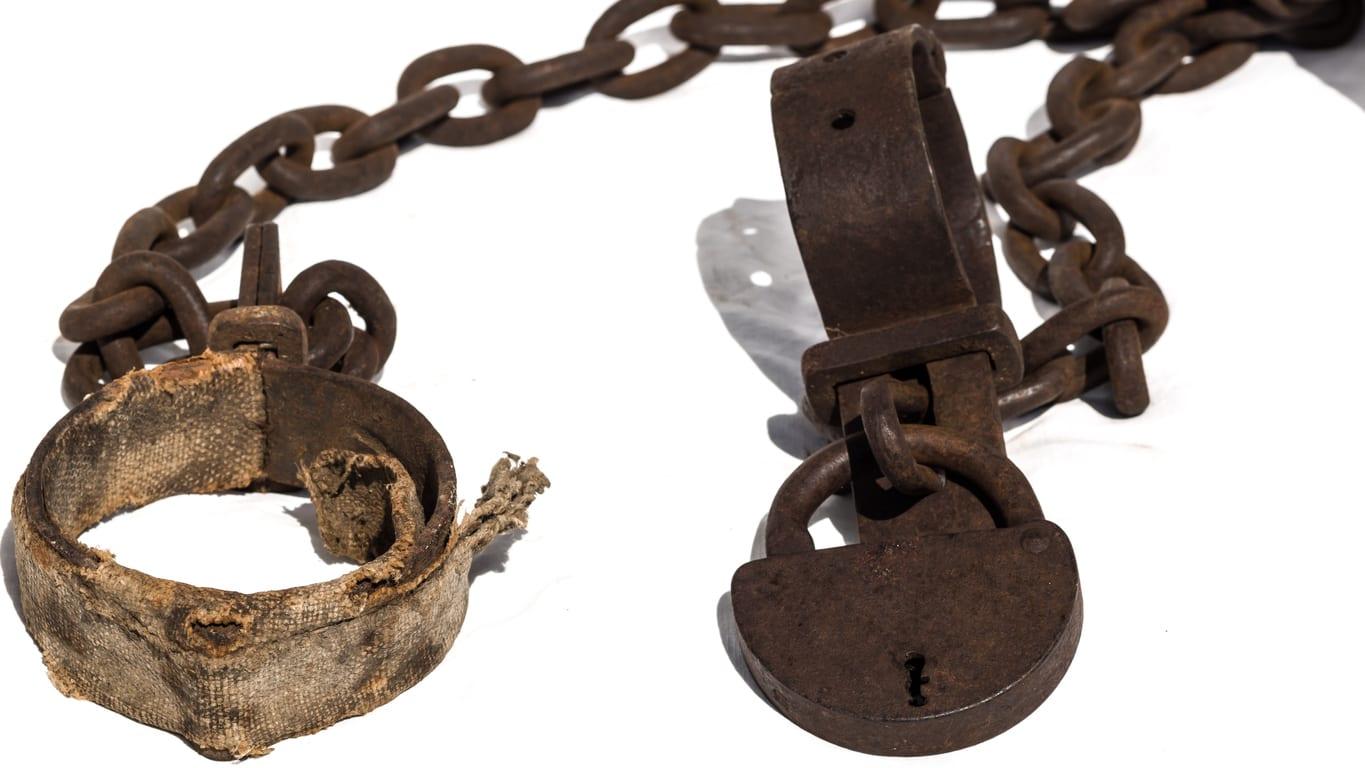 Padded old chains, or shackles with padlock,