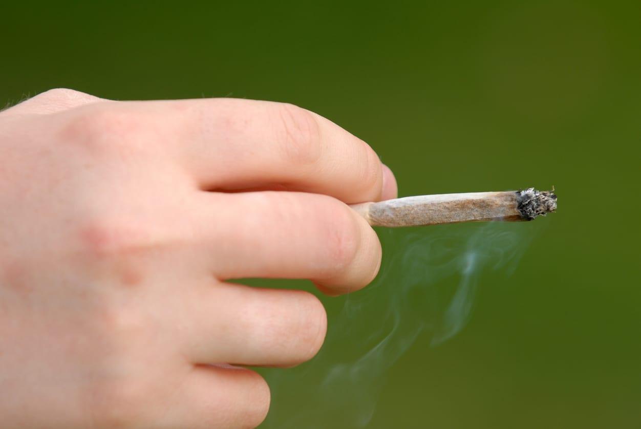 Genetic Study of Nicotine and Alcohol Use Offers Insight into Addiction